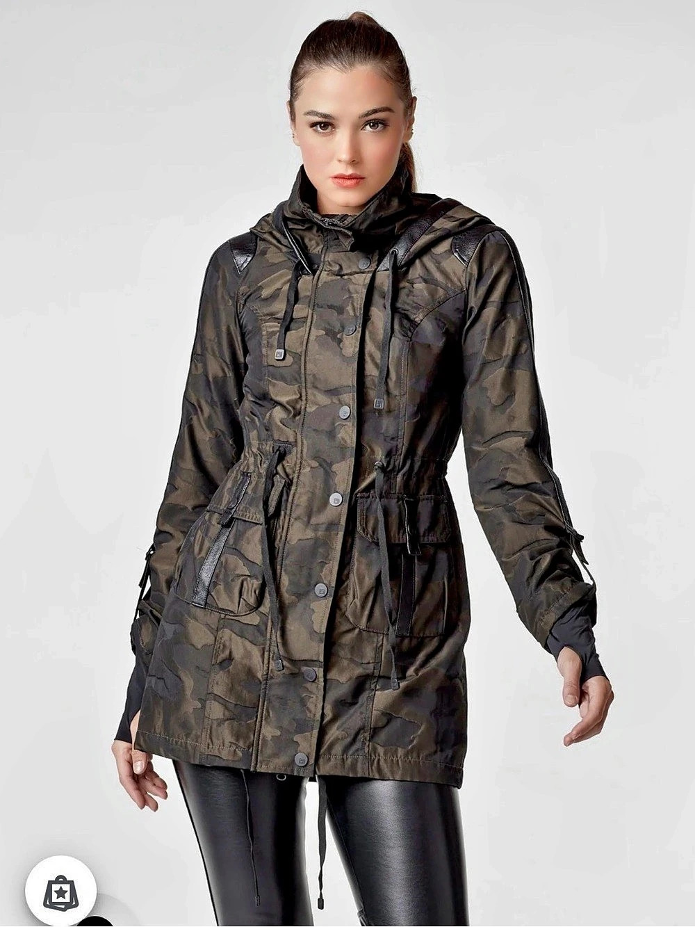 Blanc Noir Camo Anorak Black & Green Small Like New